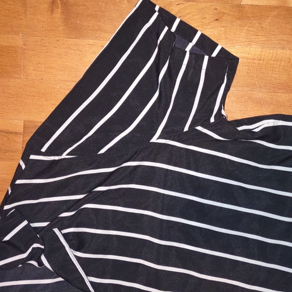 SHEIN striped dress shirt - Picture 3 of 4